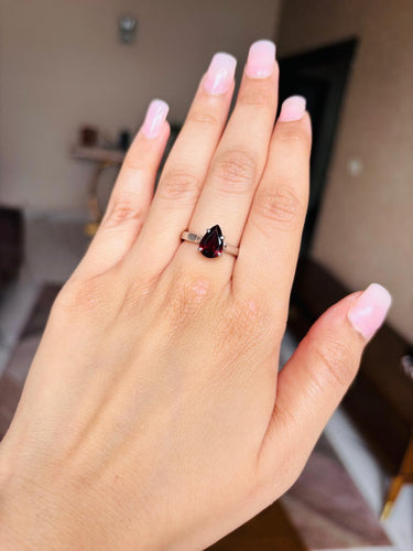 925 Silver Garnet Glow Ring